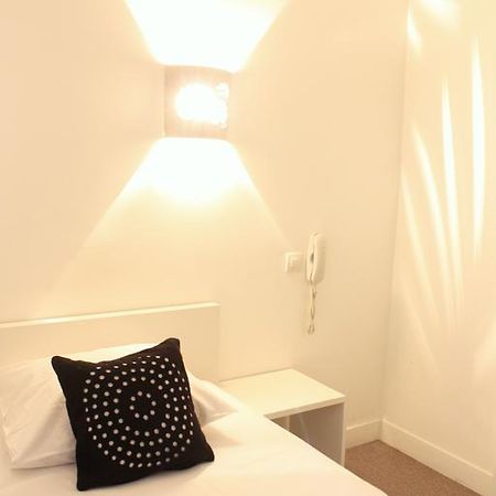 Hotel Petit Bastille 欧奈索斯博伊斯 外观 照片