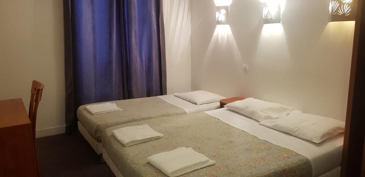 Hotel Petit Bastille 欧奈索斯博伊斯 外观 照片